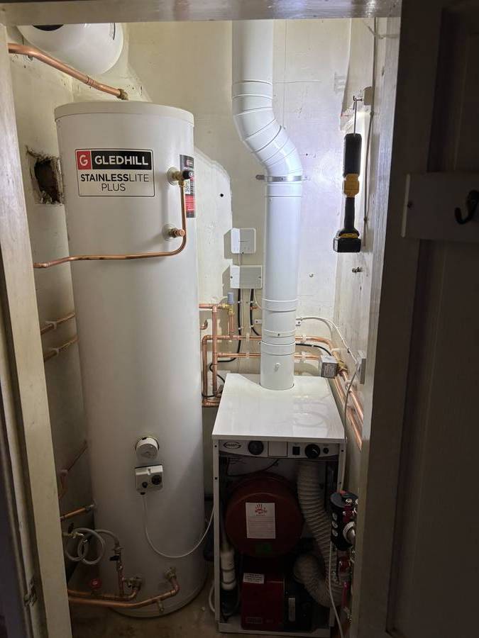 Grant boiler & Gledhill StainlessLite cylinder